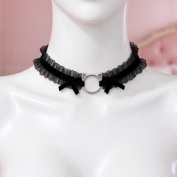 Purr Ribbon Lace Choker in black, front view on a mannequin