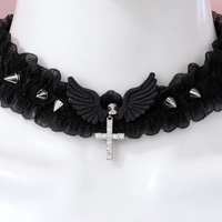Halo Breaker Lace Choker in black, close-up of the centre detail