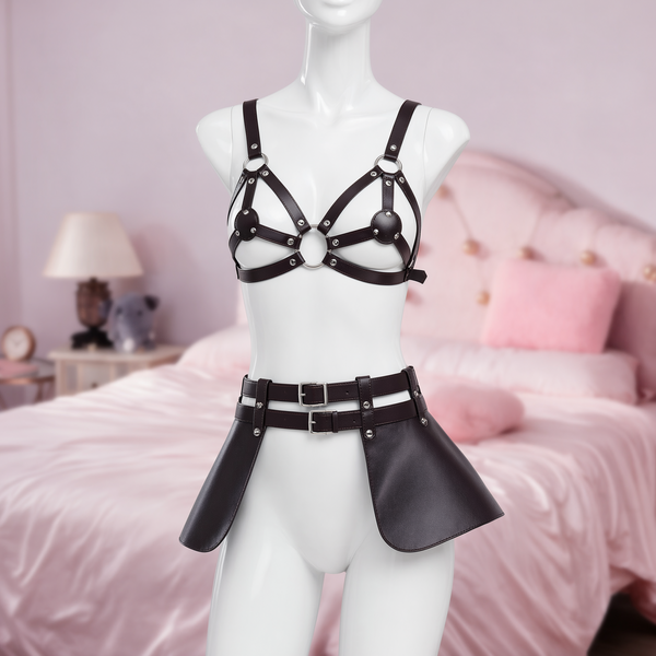 Pleat Play chest harness, front view on a mannequin