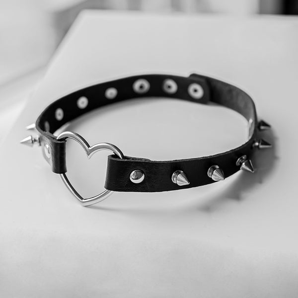 Black Spiked Heart-Shaped Choker Collar - Lewd Fashion