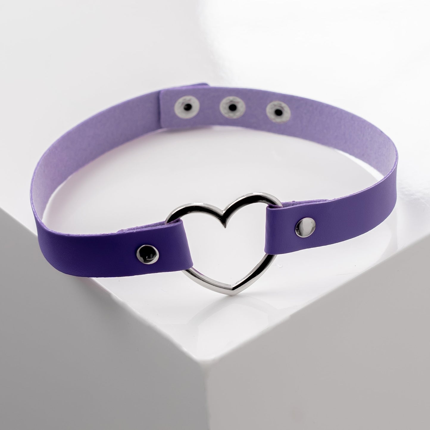 Purple Heart-Shaped Choker Collar