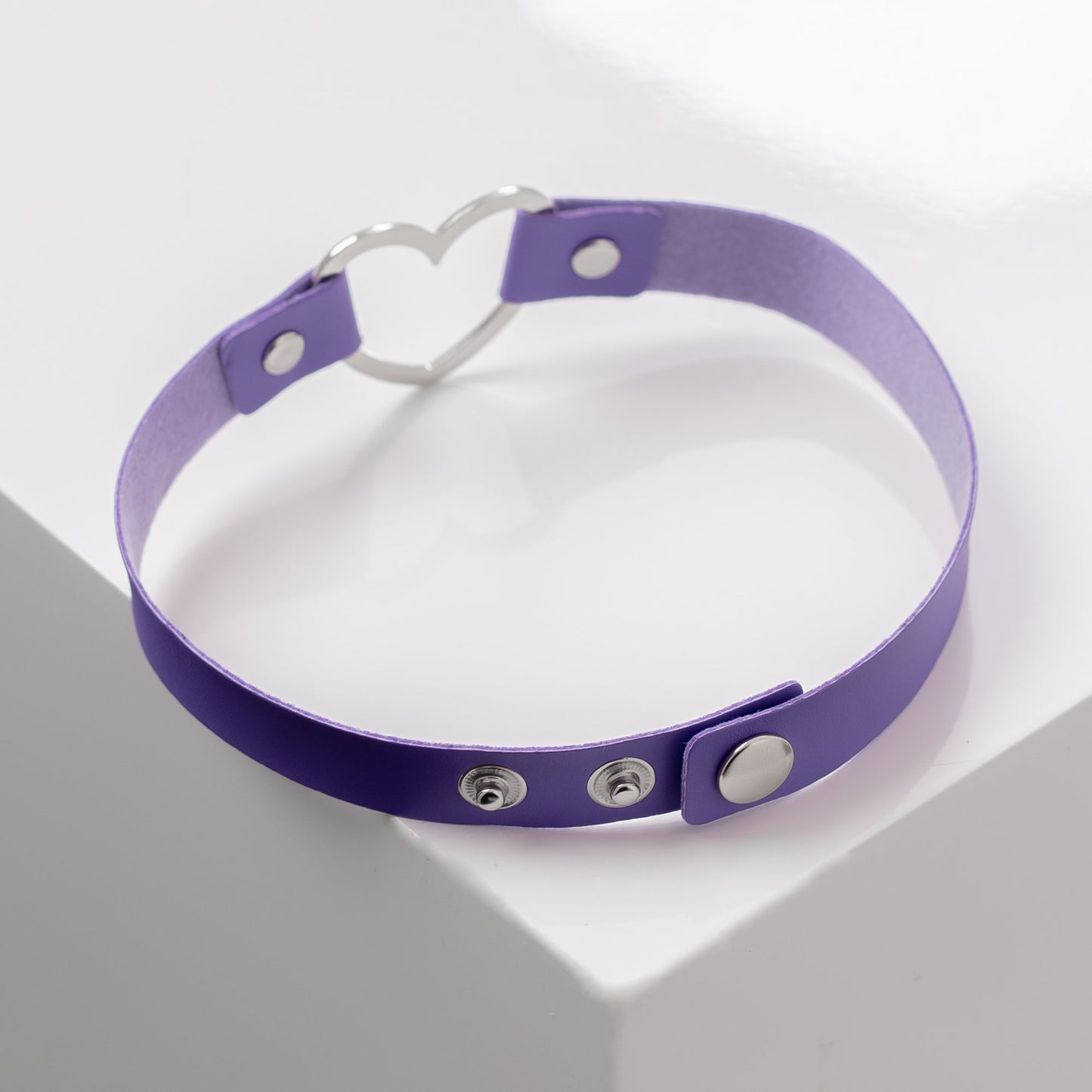 Purple Heart-Shaped Choker Collar